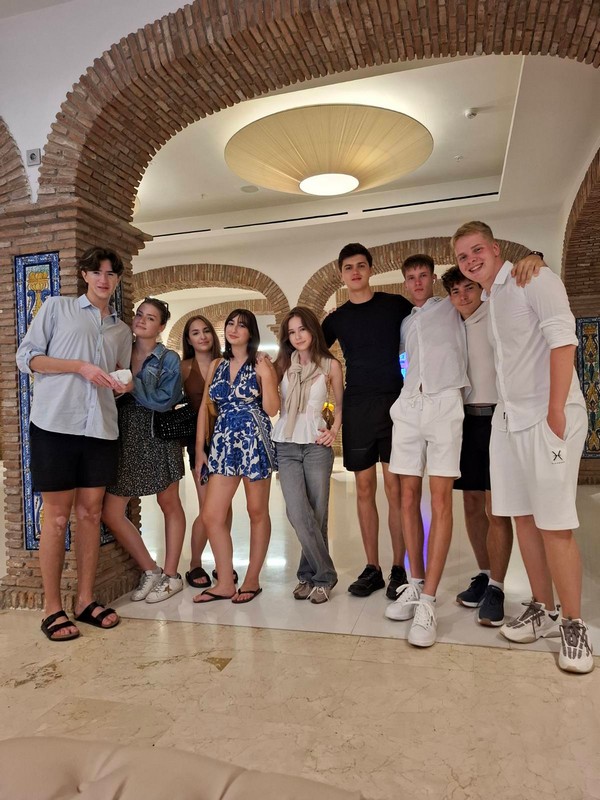 IMG-df0fa8c0c8a371e07a5ac8f5ac554129-V